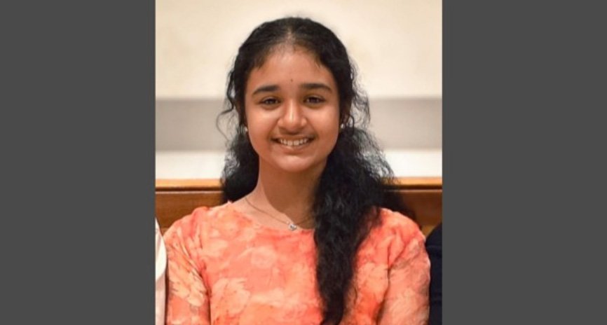 വി​നോ​ദ​സ​ഞ്ചാ​ര​ത്തി​നെ​ത്തി​യ മ​ല​യാ​ളി പെ​ൺ​കു​ട്ടി​യെ ച​ന്ദ്ര​ഗി​രി മ​ല​യി​ൽ കാ​ണാ​താ​യി; വ്യാ​പ​ക തെ​ര​ച്ചി​ൽ തു​ട​രു​ന്നു