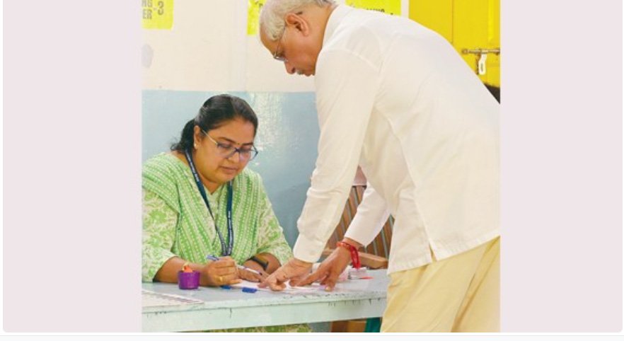 കേ​​​​ര​​​​ള​​​​ത്തി​​​​ൽ വോ​​​​ട്ട് ചെ​​​​യ്യാ​​​​നു​​​​ള്ള ഭാ​​​​ഗ്യ​​​​മു​​​​ണ്ടാ​​​​യി: ഗ​​​​വ​​​​ർ​​​​ണ​​​​ർ