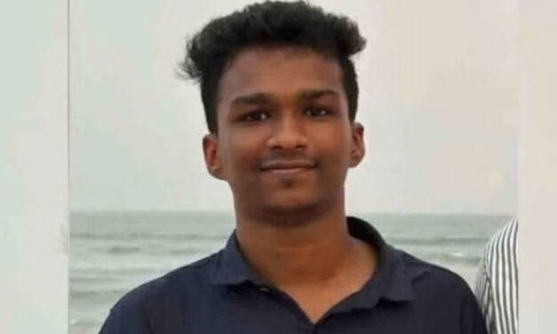 ചൊ​വ്വാ​ഴ്ച ഹ​ർ​ത്താ​ൽ: അ​വ​ശ്യ സ​ർ​വീ​സു​ക​ളെ ഒ​ഴി​വാ​ക്കും, നി​ർ​ബ​ന്ധി​ത​മാ​യി വാ​ഹ​ന​ങ്ങ​ൾ ത​ട​യി​ല്ല