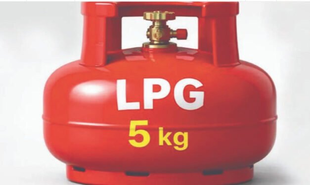 അ​ഞ്ചു കി​ലോ സി​ലി​ണ്ട​റു​ക​ളു​ടെ വില്പ​ന ഇ​ര​ട്ടി​യാ​ക്കാ​ന്‍ കേ​ന്ദ്ര നി​ര്‍​ദേ​ശം