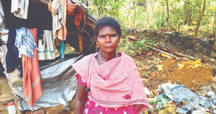 ആ​റ​ള​ത്ത് കാ​ട്ടാ​ന വീണ്ടും കു​ടി​ൽ ത​ക​ർ​ത്തു ; മൂ​​​ന്നം​​​ഗ​​​ കു​​​ടും​​​ബം അ​​ദ്ഭു​​ത​​ക​​ര​​മാ​​യി ര​​ക്ഷ​​പ്പെ​​ട്ടു