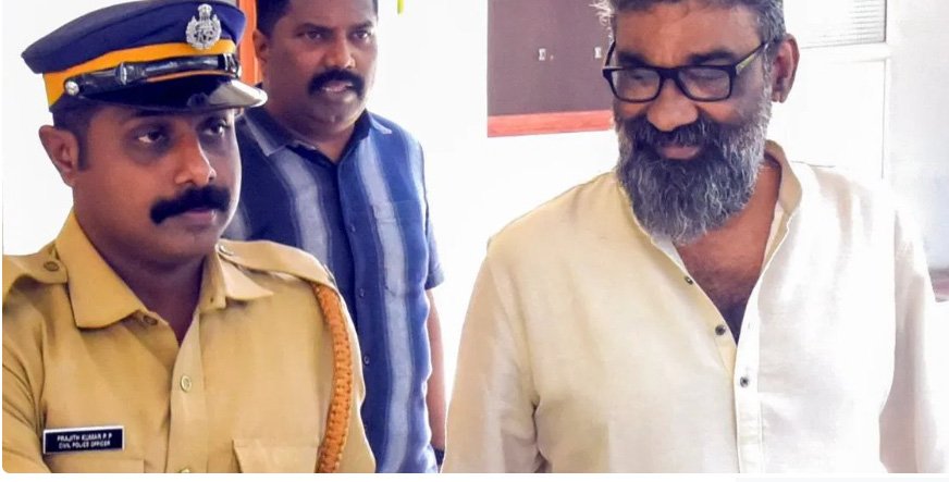 രഞ്ജിത്തിന്റെ ജാമ്യാപേക്ഷ കോടതിയിൽ; കസ്റ്റഡിയിൽ ചോ​ദ്യം ചെയ്യണമെന്ന് പൊലീസ്, സംഭവം നടന്ന കാരവാൻ തിരിച്ചറിയണം