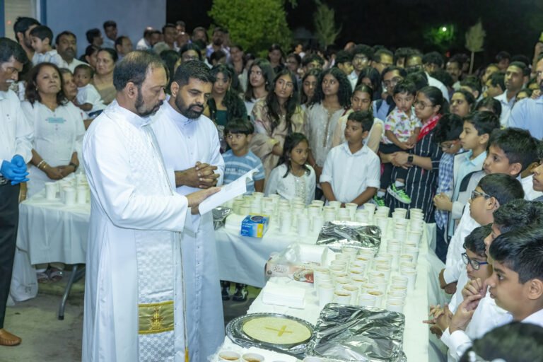 ക്രിസ്തു ദേവൻറെ അന്ത്യ അത്താഴത്തിന്റെ ഓർമ്മ പുതുക്കി സെന്റ്. തോമസ് സീറോ മലബാർ ദേവാലയത്തിൽ തിരുവത്താഴ ദിവ്യബലിയും കാൽകഴുകൾ ശുശ്രൂഷയും നടത്തി പെസഹ ആചരിച്ചു