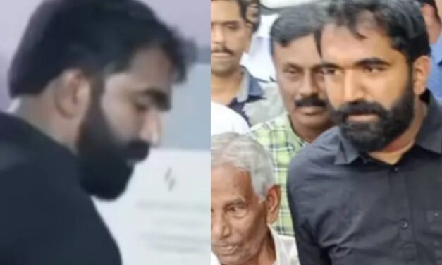 ഏ​റ്റ​വും വേ​ദ​ന​യു​ള്ള ദി​വ​സം; ക​റു​പ്പ​ണി​ഞ്ഞ് ബൂ​ത്തി​ലെ​ത്തി ചാ​ണ്ടി ഉ​മ്മ​ൻ