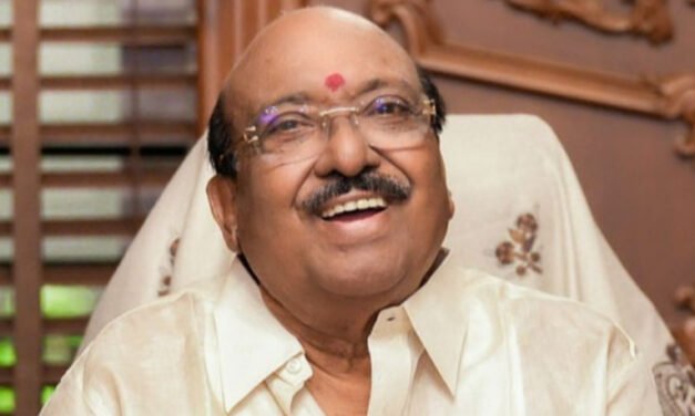 ശക്തമായ ത്രികോണ മത്സരമാണ് നടക്കുന്നതെന്ന് വെള്ളാപ്പള്ളി നടേശൻ