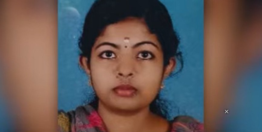 നെ​യ്യാ​റ്റി​ൻ​ക​ര​യി​ൽ യു​വ​തി​യെ ഭ​ർ​ത്താ​വ് കു​ത്തി​ക്കൊ​ന്നു