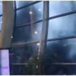 മും​ബൈ വി​മാ​ന​ത്താ​വ​ള​ത്തി​ൽ തീ​പി​ടിത്തം