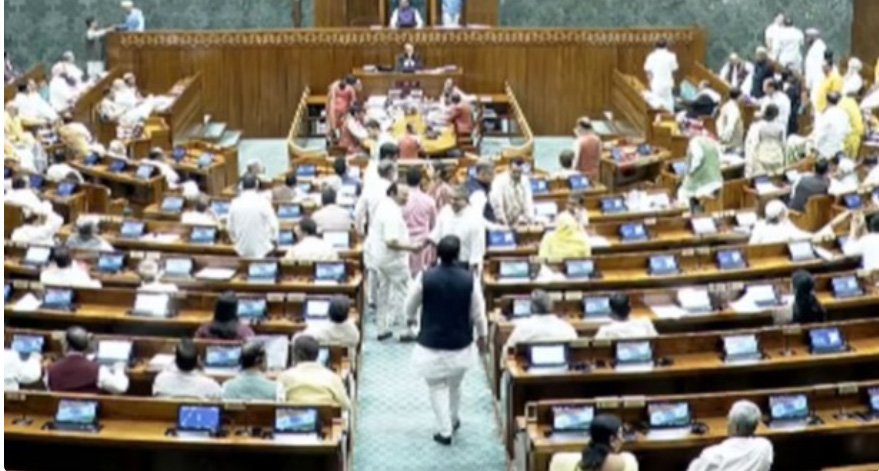 വ​നി​താ സം​വ​ര​ണ ബി​ൽ: ലോ​ക്സ​ഭ​യി​ൽ ച​ർ​ച്ച തു​ട​രു​ന്നു, വോ​ട്ടെ​ടു​പ്പ് ഉടൻ