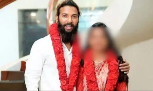 കും​ഭ​മേ​ള വൈ​റ​ൽ താ​ര​ത്തി​ന്‍റെ വി​വാ​ഹം; അ​റ​സ്റ്റ് പാ​ടി​ല്ലെ​ന്ന് കോ​ട​തി ഉ​ത്ത​ര​വു​ണ്ടെ​ന്ന് സി​റ്റി പോ​ലീ​സ് ക​മ്മീ​ഷ​ണ​ർ