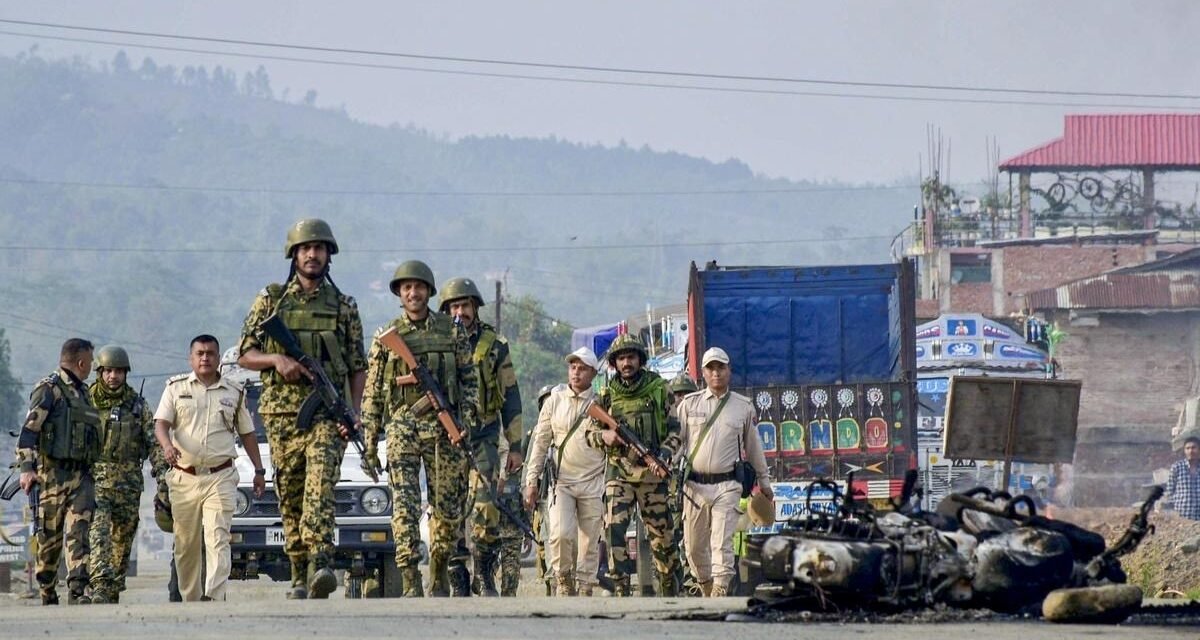 മണിപ്പൂരിൽ നാഗ – കുക്കി സംഘർഷം അതിരൂക്ഷം; അക്രമികൾ വീടുകൾക്ക് തീയിട്ടു