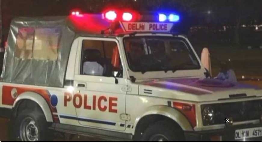 ഉ​ച്ച​ത്തി​ൽ പാ​ട്ടു​വ​ച്ചു; പോ​ലീ​സു​കാ​ര​ന്‍റെ വെ​ടി​യേ​റ്റ് യു​വാ​വ് കൊ​ല്ല​പ്പെ​ട്ടു