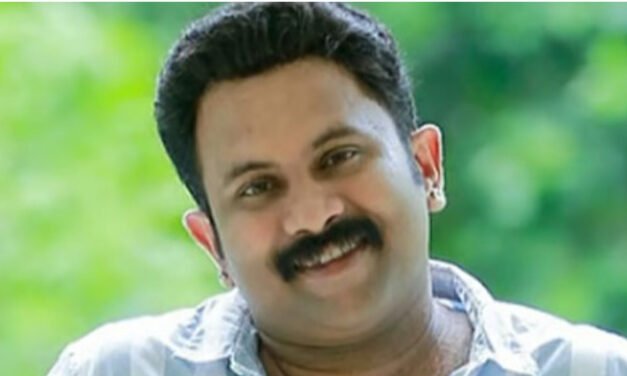 ലോ​ണ്‍ പ​ര​സ്യം; ച​തി​യി​ല്‍ വീ​ഴ​രു​തെ​ന്ന് ന​ട​ന്‍ അ​ജു വ​ര്‍​ഗീ​സ്