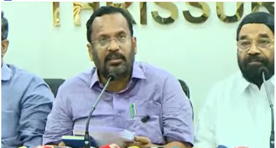 വെ​ടി​ക്കെ​ട്ട് ദു​ര​ന്തം: മ​രി​ച്ച​വ​രു​ടെ കു​ടും​ബ​ത്തി​ന് ധ​ന​സ​ഹാ​യം പ്ര​ഖ്യാ​പി​ച്ചു, സ​വി​ശേ​ഷ ദു​ര​ന്ത​മാ​യി പ്ര​ഖ്യാ​പി​ക്കും