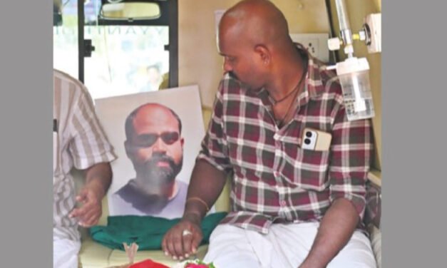 കാ​തി​ലെ ക​ടു​ക്ക​നും കൈ​മ​സി​ലും ക​ണ്ടു, മ​ണി​ക​ണ്ഠ​ൻ​ത​ന്നെ; ഉ​റ​പ്പി​ച്ച് കൂ​ട്ടു​കാ​ർ