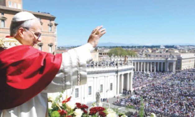 ആയുധങ്ങള്‍ താഴെ വയ്ക്കൂ; ലോകനേതാക്കളോട് മാര്‍പാപ്പ