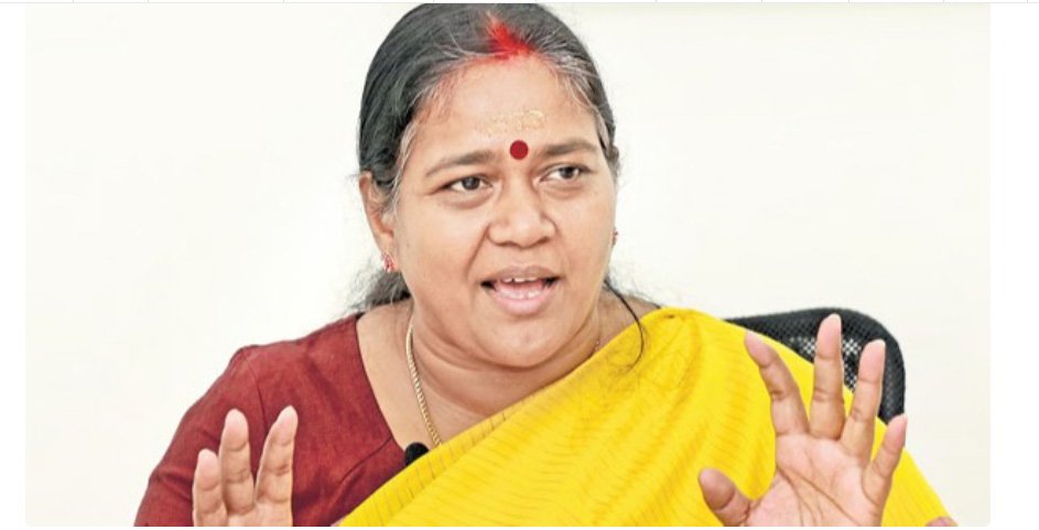 വ​നി​താ നേ​താ​വി​നെ ഭീ​ഷ​ണി​പ്പെ​ടു​ത്തി; ശോ​ഭാ സു​രേ​ന്ദ്ര​നെ​തി​രെ പ​രാ​തി