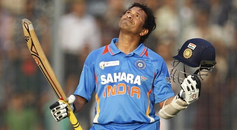 പതിറ്റാണ്ടുകളോളം ഇന്ത്യന്‍ ക്രിക്കറ്റിനെ ഒറ്റയ്ക്ക് ചുമലിലേറ്റിയ മനുഷ്യന്‍; സച്ചിന്‍ ടെന്‍ഡുല്‍ക്കര്‍ക്കിന്ന് 53ാം പിറന്നാള്‍