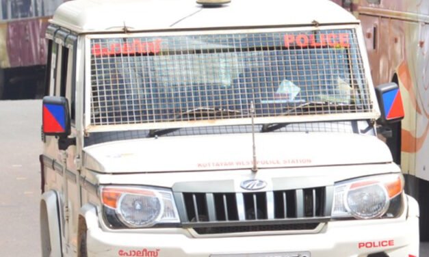 ടി.​എ​ൻ. പ്ര​താ​പ​നെ കൈ​യേ​റ്റം ചെ​യ്യാ​ൻ ശ്ര​മി​ച്ച പോ​ളിം​ഗ് ഏ​ജ​ന്‍റ് അ​റ​സ്റ്റി​ൽ