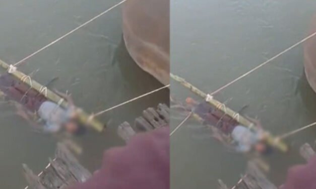 പാ​മ്പ് കടിച്ചു; ഗം​ഗാ ന​ദി​യി​ൽ മു​ക്കി​വ​ച്ച​ത് മണിക്കൂറുകൾ, കൗ​മാ​ര​ക്കാ​ര​ന് ദാ​രു​ണാ​ന്ത്യം