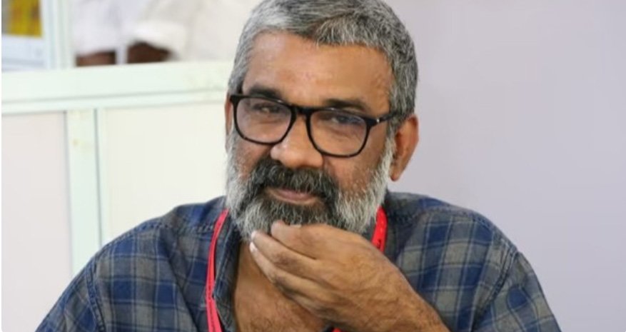 ലൈം​ഗി​കാ​തി​ക്ര​മ കേ​സ്: ര​ഞ്ജി​ത്തി​നെ വീ​ണ്ടും ക​സ്റ്റ​ഡി​യി​ൽ വേ​ണ​മെ​ന്ന് അ​ന്വേ​ഷ​ണ സം​ഘം