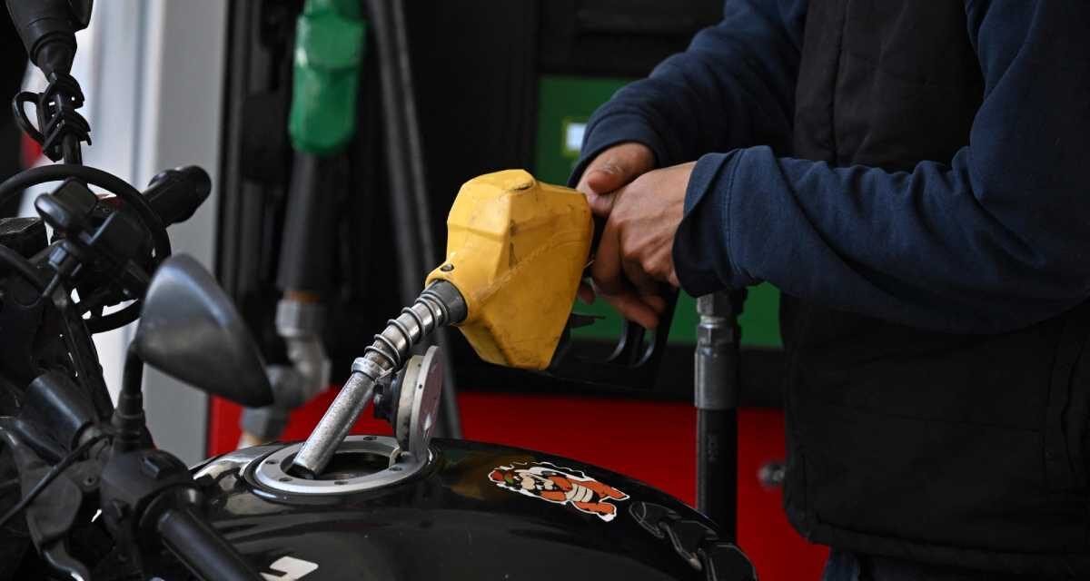 ഡീസലിന് 25 രൂപ കൂട്ടി; പെട്രോളിന് 7.4 രൂപയുടെ വര്‍ധനവ്; നയാരയ്ക്ക് പിന്നാലെ ഷെല്‍ ഇന്ത്യയും