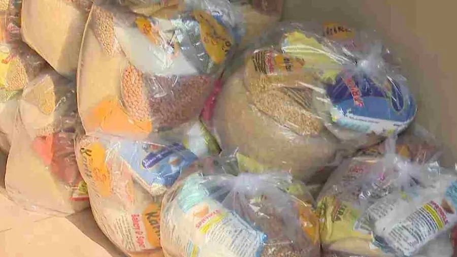 വാടാനപ്പള്ളിയിലെ കിറ്റ് സംഘർഷത്തിൽ കേസെടുത്ത് പൊലീസ്; കിറ്റിൽ വെട്ടിലായി ബിജെപി, വിവാദം സജീവമാക്കി യുഡിഎഫും എൽഡിഎഫും