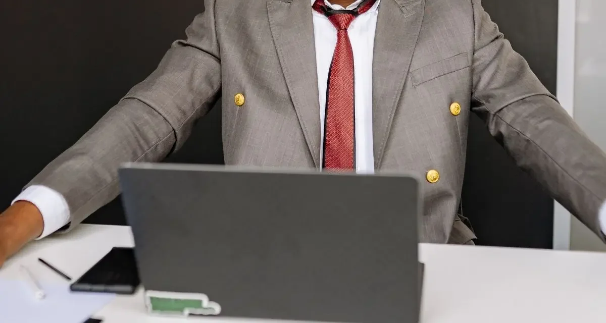 ജോലി നഷ്ടമായ ഉടനെ വീട്ടിലേക്ക്; സ്ട്രെസ്സില്ല, സേവിങ്സും യൂബറോടിക്കലുമായി ഒറാക്കിൾ ടെക്കിയുടെ ജീവിതം