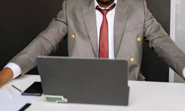 ജോലി നഷ്ടമായ ഉടനെ വീട്ടിലേക്ക്; സ്ട്രെസ്സില്ല, സേവിങ്സും യൂബറോടിക്കലുമായി ഒറാക്കിൾ ടെക്കിയുടെ ജീവിതം