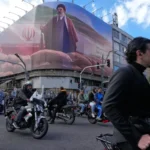 ബാങ്കുകൾ തകർന്നു, വിലക്കയറ്റം രൂക്ഷം: സാമ്പത്തികമായി തിരിച്ചടി നേരിട്ട് ഇറാൻ