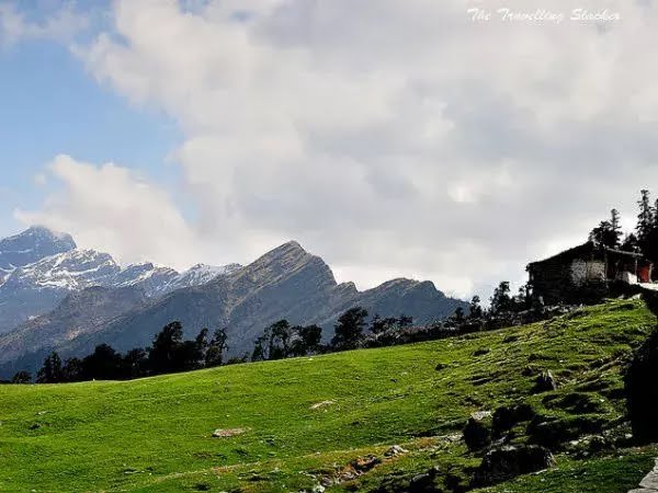 മലമ്പാതകളുടെ മനോഹാരിതയിലൂടെ കാഴ്ചകളുടെ കൊടുമുടിയേറാം; ‘മിനി സ്വിറ്റ്സർലാൻഡാ’യ ചോപ്തയിലെ വിശേഷങ്ങൾ