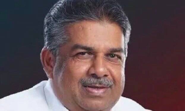 ‘സർക്കാർ അതിജീവിതക്കൊപ്പം, ഏത് ഉന്നതനായാലും നടപടി’; ലൈംഗികാത്രിക്രമക്കേസിൽ സംവിധായകൻ രഞ്ജിത്തിനെ തള്ളി മന്ത്രി സജി ചെറിയാൻ.