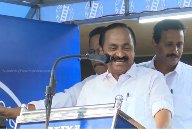 ‘ഞങ്ങള്‍ ഗെയില്‍ പൈപ്പിട്ടപ്പോള്‍ അത് ഭൂമിക്കടിയിലെ ബോംബെന്ന് പ്രസംഗിച്ച പി രാജീവ് ഇപ്പോള്‍ മന്ത്രിയാണ്’; ഇരട്ടത്താപ്പ് ജനം തിരിച്ചറിയുമെന്ന് വി ഡി സതീശന്‍