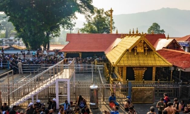 ശബരിമല യുവതീ പ്രവേശന പുനഃപരിശോധന ഹര്‍ജി; ഒന്‍പതംഗ ഭരണഘനാ ബെഞ്ചിന് രൂപം നല്‍കി