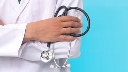 ‘ശസ്ത്രക്രിയ മാറി ചെയ്തു’, 71 കാരിക്ക് ജീവൻ നഷ്ടമായി, പരാതി നൽകി കുടുംബം; സംഭവം ഉത്ത‍ർപ്രദേശിൽ