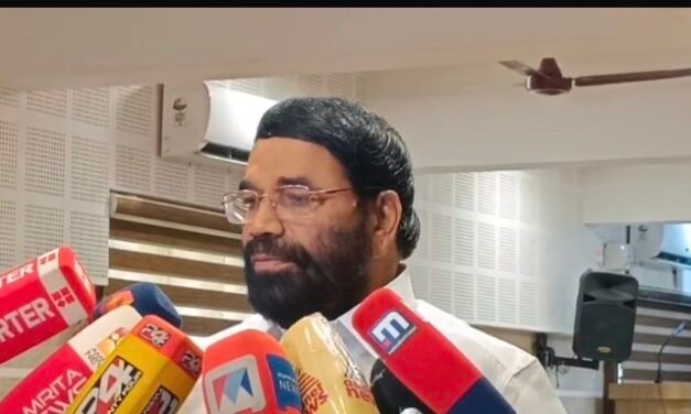 തൃശൂർ പൂരം വെടിക്കെട്ട് അപകടത്തിൽ വെടിമരുന്നിന്റെ അളവ് അനുവദനീയമായതിലും അധികമായിരുന്നോ എന്ന കാര്യം പ്രത്യേകമായി അന്വേഷിക്കുമെന്ന് മന്ത്രി വി എൻ വാസവൻ.