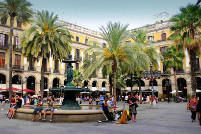 ബാഴ്‌സലോണയിൽ കത്തോലിക്കാ പാരമ്പര്യം മായ്ക്കുന്നു: വിശുദ്ധരുടെ പേരുകൾ ഒഴിവാക്കി നഗരസഭ