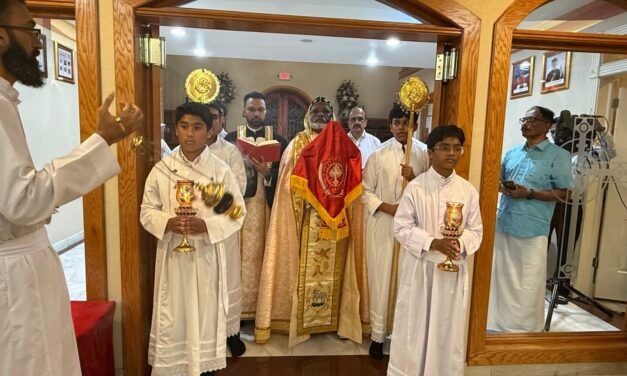 ഹൂസ്റ്റൺ സെന്റ് പീറ്റേഴ്സ് മലങ്കര കത്തോലിക്കാ ദേവാലയത്തിൽ ഈസ്റ്റർ ആഘോഷങ്ങൾ ഭക്തിസാന്ദ്രമായി