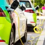 ഇലക്ട്രിക് കാറുകൾക്ക് ഇനി വിലയേറും; നികുതി ഇളവ് പിൻവലിച്ച് കർണാടക സർക്കാർ