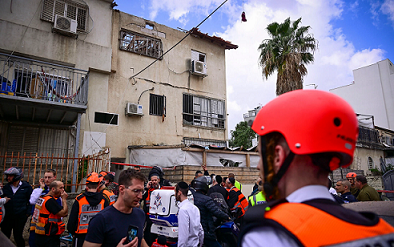 ഇസ്രായേലിന് നേരെ ഇറാന്റെ വൻ മിസൈൽ ആക്രമണം: കുട്ടിയടക്കം 14 പേർക്ക് പരിക്ക്