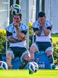 മെസ്സിയുടെ കണ്ണീര്‍; ലാ ബോംബോനെറയില്‍ വികാര നിമിഷങ്ങള്‍