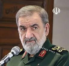 അമേരിക്കൻ സൈന്യം ഇറാനിലേക്ക് അതിക്രമിച്ചു കയറണം; വെല്ലുവിളിയുമായി മുൻ ഐആർജിസി തലവൻ മൊഹ്‌സൻ റെസായി