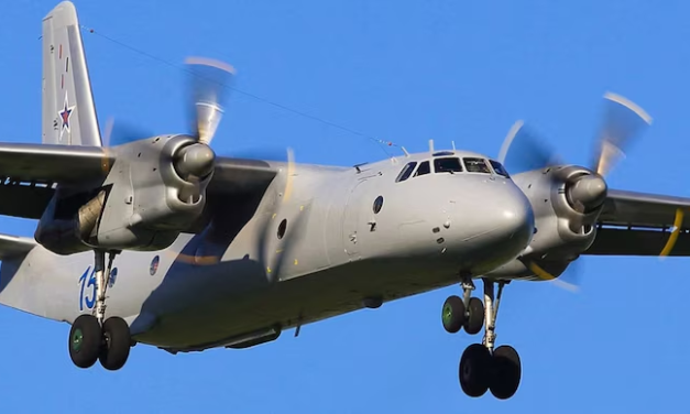 ക്രിമിയയിൽ റഷ്യൻ സൈനിക വിമാനം തകർന്നു വീണ് 29 മരണം