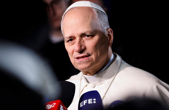 യുദ്ധം അവസാനിപ്പിക്കാൻ ലോകനേതാക്കൾ ചർച്ചയ്ക്ക് തയ്യാറാകണമെന്ന് ലെയോ പാപ്പ