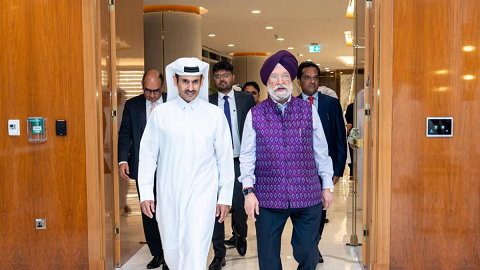 എണ്ണ – വാതക വിതരണത്തിൽ ഇന്ത്യയ്ക്ക് ഉറപ്പ് നൽകി ഖത്തർ; ഹർദീപ് സിംഗ് പുരി ഖത്തർ ഊർജ്ജ മന്ത്രിയുമായി കൂടിക്കാഴ്ച നടത്തി