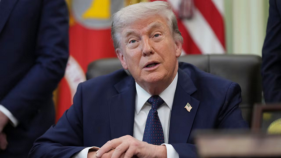 അമേരിക്കയിൽ പ്ലാന്റ് തുടങ്ങിയാൽ ഇളവ്; കനേഡിയൻ സ്റ്റീൽ കമ്പനികൾക്ക് പുതിയ വാഗ്‌ദാനവുമായി ട്രംപ്