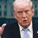 ഹോർമുസ് കടലിടുക്കിലൂടെയുള്ള കപ്പല്‍ ഗതാഗതം പൂർണ്ണമായും തടഞ്ഞുകൊണ്ട് നാവിക ഉപരോധം ഏർപ്പെടുത്താൻ അമേരിക്കൻ പ്രസിഡന്റ് ഡൊണാള്‍ഡ് ട്രംപ്