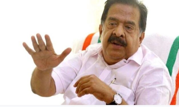 ഡ​ൽ​ഹി​യി​ലെ​ത്തി രാ​ഹു​ലി​നെ​യും ഖാ​ർ​ഗെ​യേ​യും ക​ണ്ടു; താ​ൻ സ​ന്തോ​ഷ​വാ​നെ​ന്ന് ചെ​ന്നി​ത്ത​ല