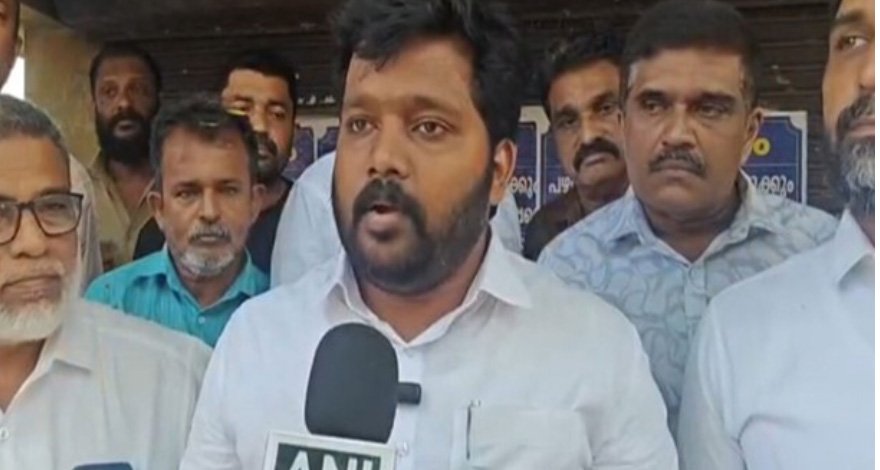 പ്ര​തി​കാ​ര​മ​ല്ല, നി​യ​മ​ന​ട​പ​ടി​യാ​ണ്, എ​സ്ഐ​ടി അ​ന്വേ​ഷ​ണം സ്വാ​ഗ​തം ചെ​യ്യു​ന്നു; എ.​ഡി.​തോ​മ​സ്