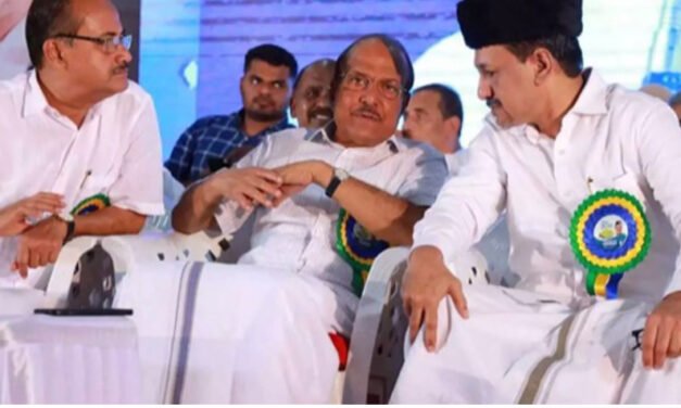 മു​ഖ്യ​മ​ന്ത്രി പ്ര​തി​സ​ന്ധി; ബു​ധ​നാ​ഴ്ച അ​ടി​യ​ന്ത​ര​യോ​ഗം വി​ളി​ച്ച് ലീ​ഗ്