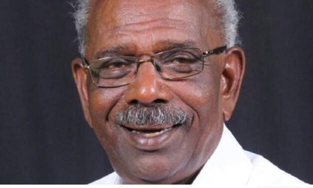 വി.​ഡി. സ​തീ​ശ​ന് അ​ഭി​ന​ന്ദ​ന​ങ്ങ​ളു​മാ​യി എം.​എം. മ​ണി